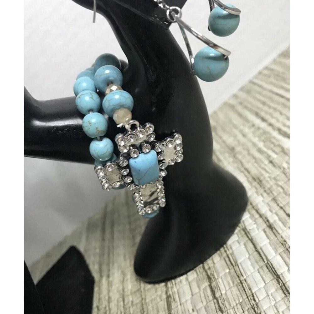 Ohmygosh Turquoise‎ Beaded Necklace Bracelet And Earring Set BNWT